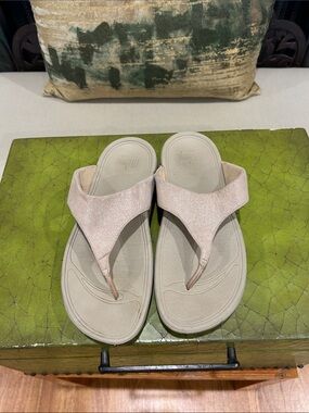 Fitflops - 8 Light Pink Women's Thong Sandals by